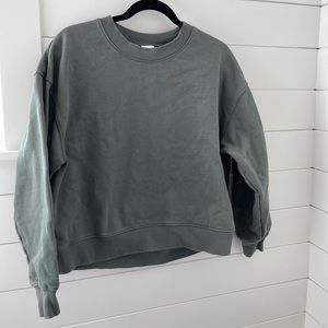 H&M crewneck